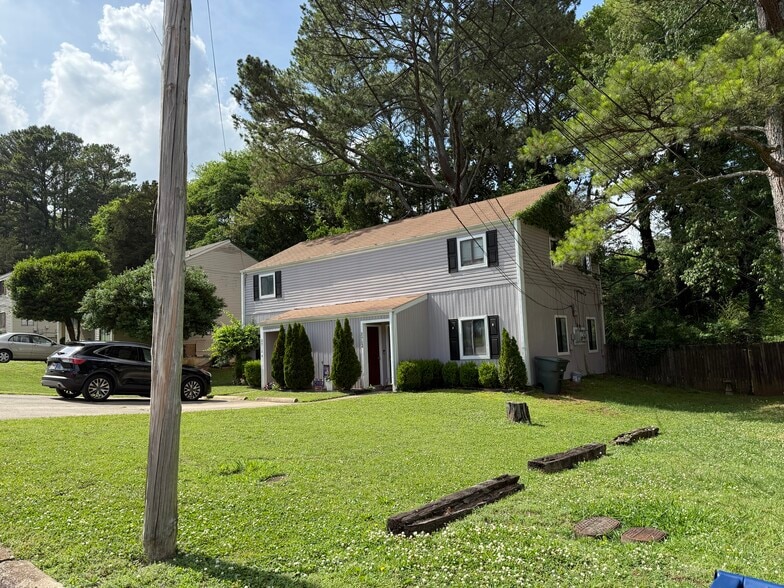 Huntsville Alabama 30-units for sale portfolio of 5 properties for sale on LoopNet.ca - Building Photo - Image 3 of 10