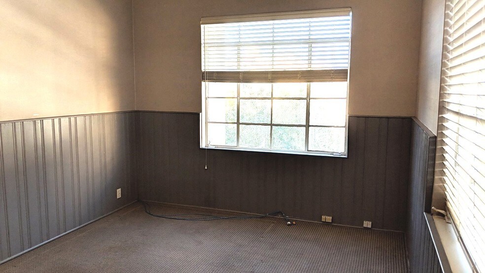 114-122 S Beverly Dr, Beverly Hills, CA à louer - Photo intérieure - Image 3 de 36