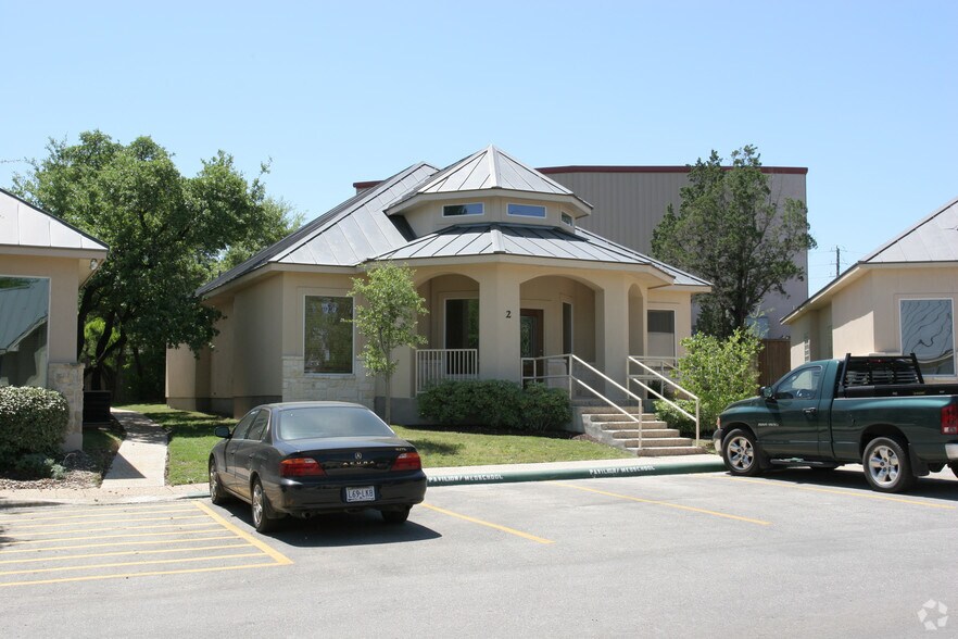 15303 Huebner Rd, San Antonio, TX for lease - Primary Photo - Image 1 of 1