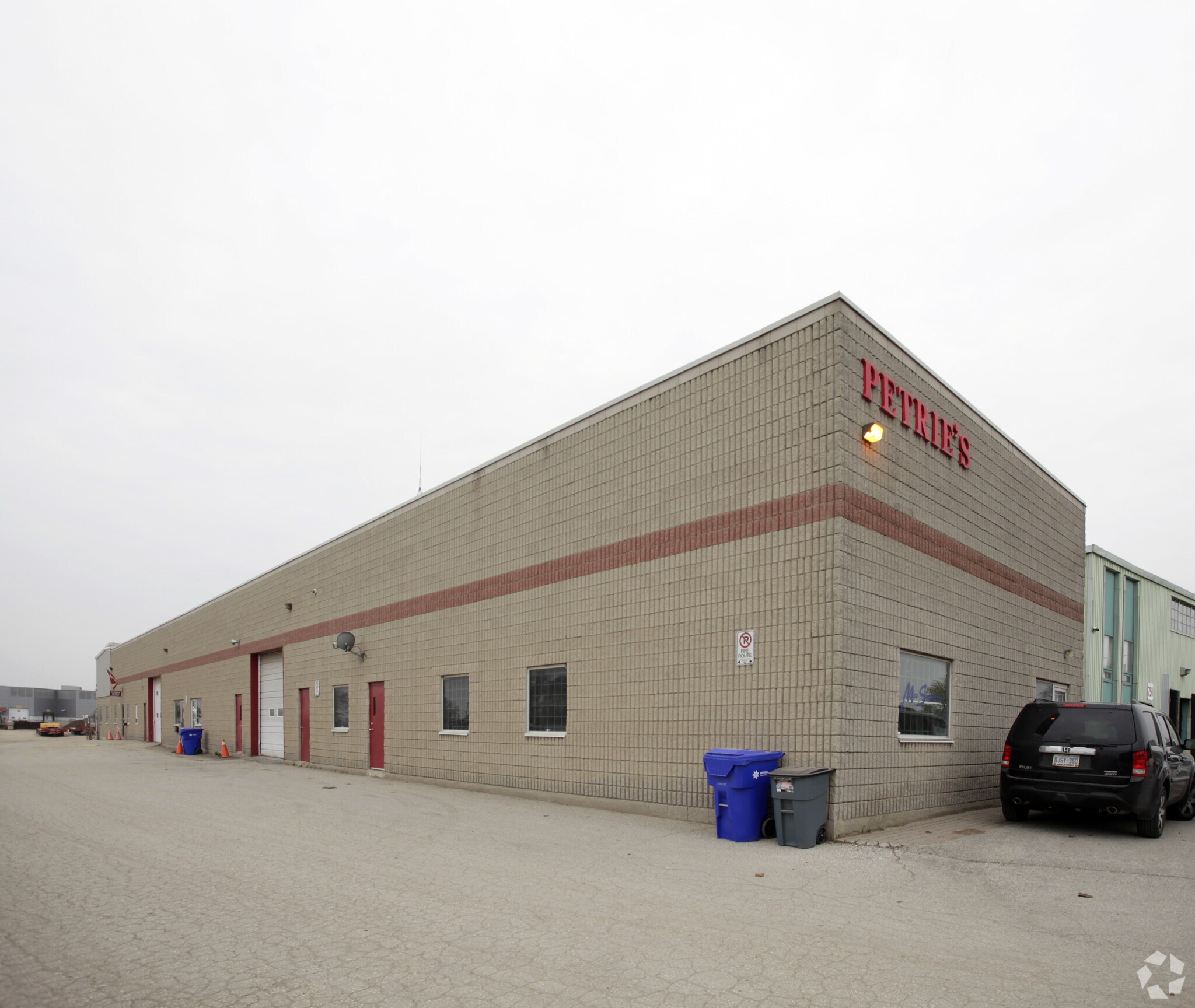 740 Weller Crt, Oakville, ON for sale Primary Photo- Image 1 of 3