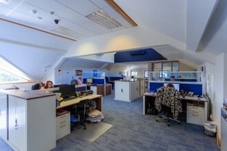 London Rd, Westerham for lease Interior Photo- Image 1 of 4