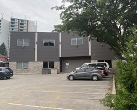 427-435 York Blvd, Hamilton, ON à louer Photo du bâtiment- Image 1 de 12