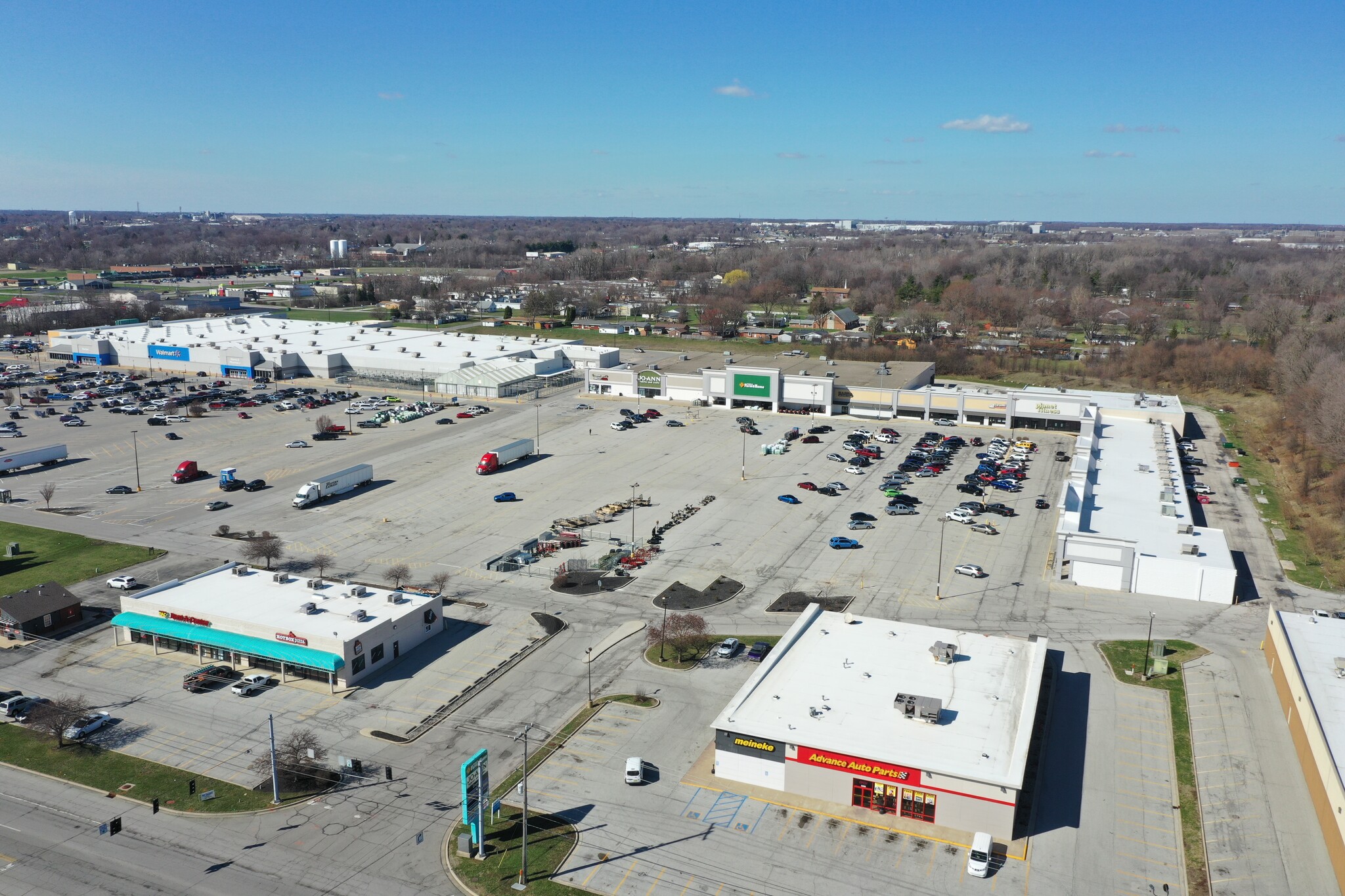 2130-2166 E Markland Ave, Kokomo, IN for lease Primary Photo- Image 1 of 7