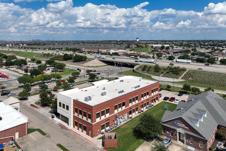 1601 W Hebron Pky, Carrollton, TX for lease - Aerial - Image 2 of 4