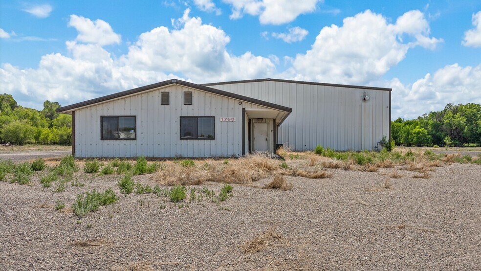 1760 Gunnison Ave, Delta, CO à vendre - Photo du bâtiment - Image 2 de 29
