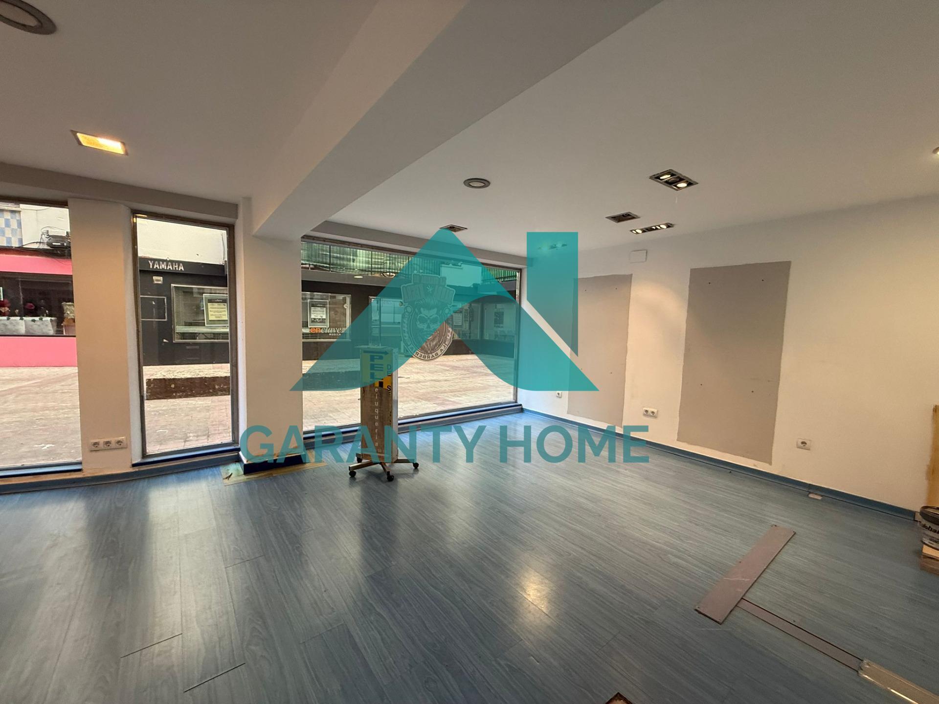 Retail in Cáceres, Cáceres for lease Interior Photo- Image 1 of 13