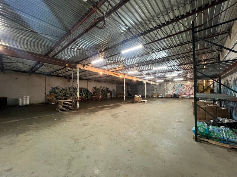 18943 John R Rd, Detroit, MI à vendre - Photo du bâtiment - Image 3 de 5
