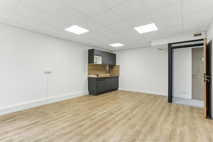 86 Rue Anatole France, Levallois-Perret à louer - Photo intérieure - Image 2 de 9