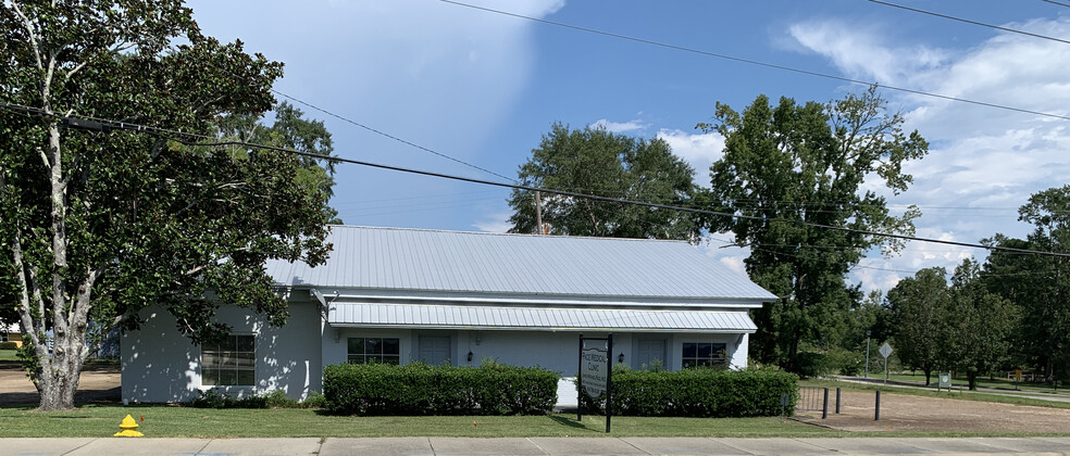 406 N Front St, Richton, MS à vendre - Photo du bâtiment - Image 1 de 1