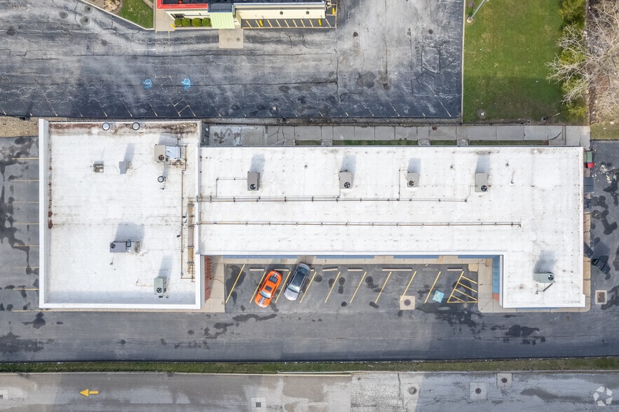 1120-1144 W Pleasant Valley Rd, Parma, OH for lease - Aerial - Image 2 of 7