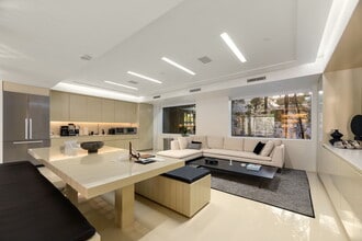 9952 Santa Monica Blvd, Beverly Hills, CA à louer Photo intérieure- Image 2 de 8