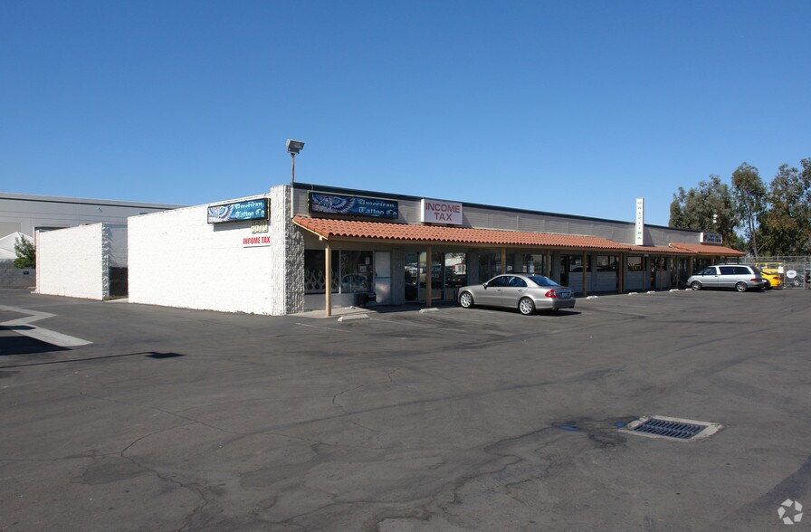 8650-8680 Miramar Rd, San Diego, CA à louer - Photo du bâtiment - Image 3 de 4
