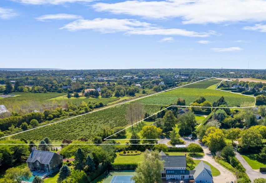 35 Flying Goose Path, Water Mill, NY for sale - Primary Photo - Image 1 of 1