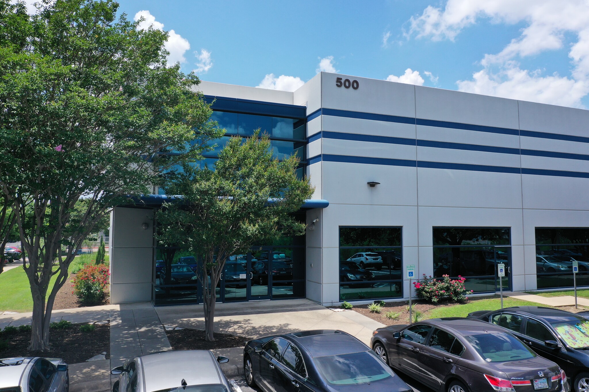 500 Center Ridge Dr, Austin, TX for sale Building Photo- Image 1 of 1