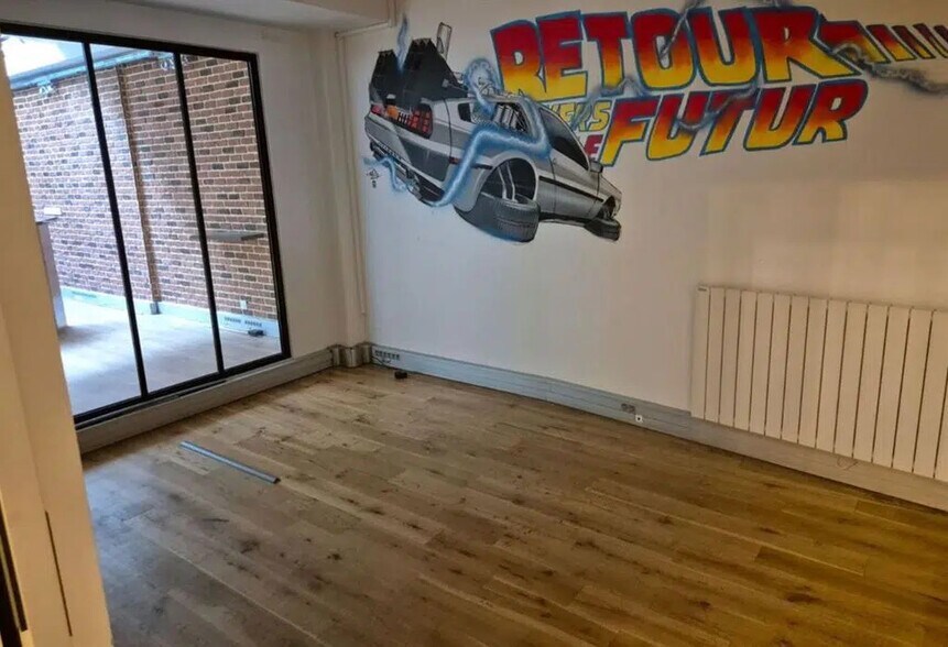 Retail in Levallois-Perret for sale - Interior Photo - Image 1 of 4