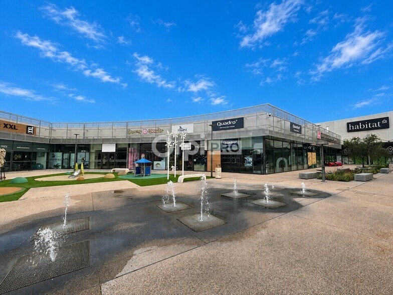 Retail in Vedène for lease - Building Photo - Image 2 of 6