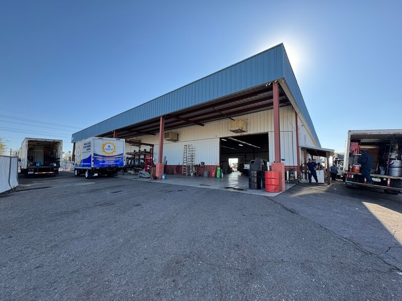 9440 N 75th Ave, Peoria, AZ for lease - Building Photo - Image 3 of 11