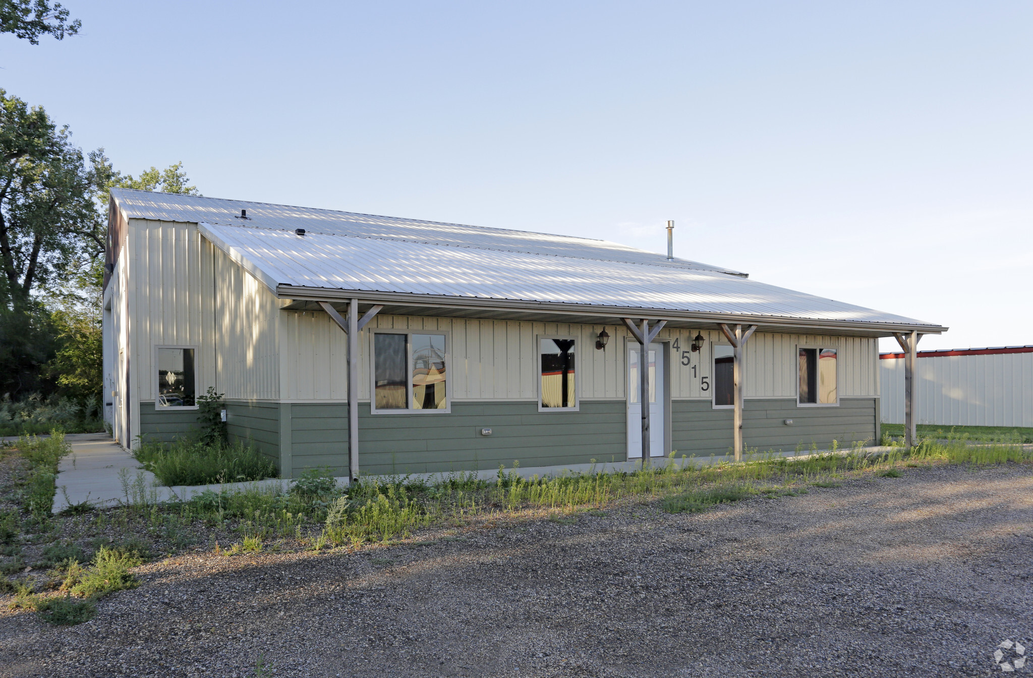 4515 Memorial Hwy, Mandan, ND à vendre Photo principale- Image 1 de 1