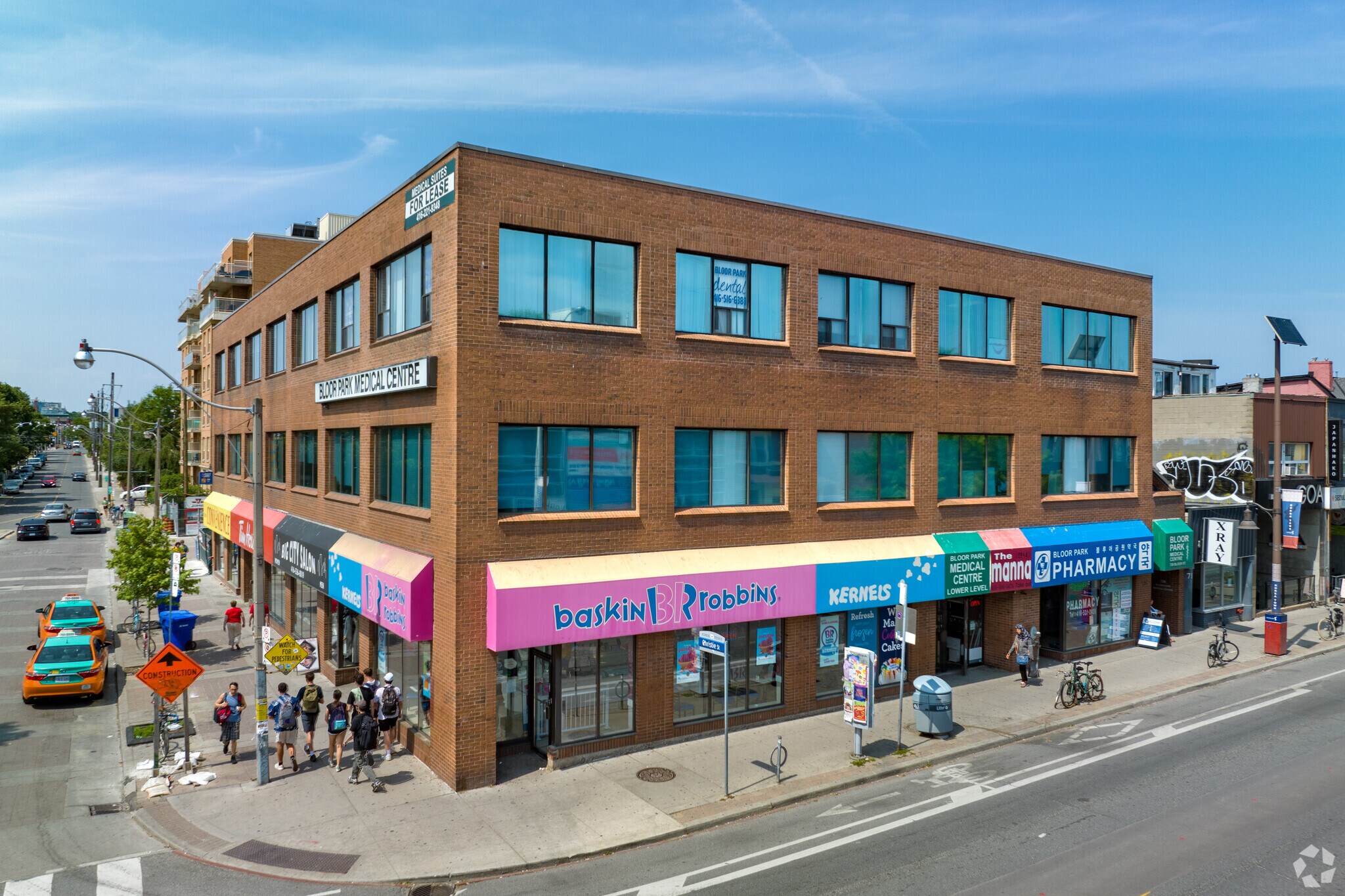 726 Bloor St W, Toronto, ON à vendre Photo du bâtiment- Image 1 de 1