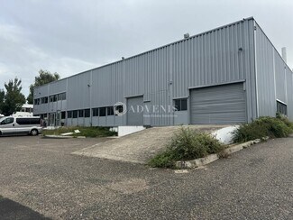 Plus de détails pour Local d'activités à louer
