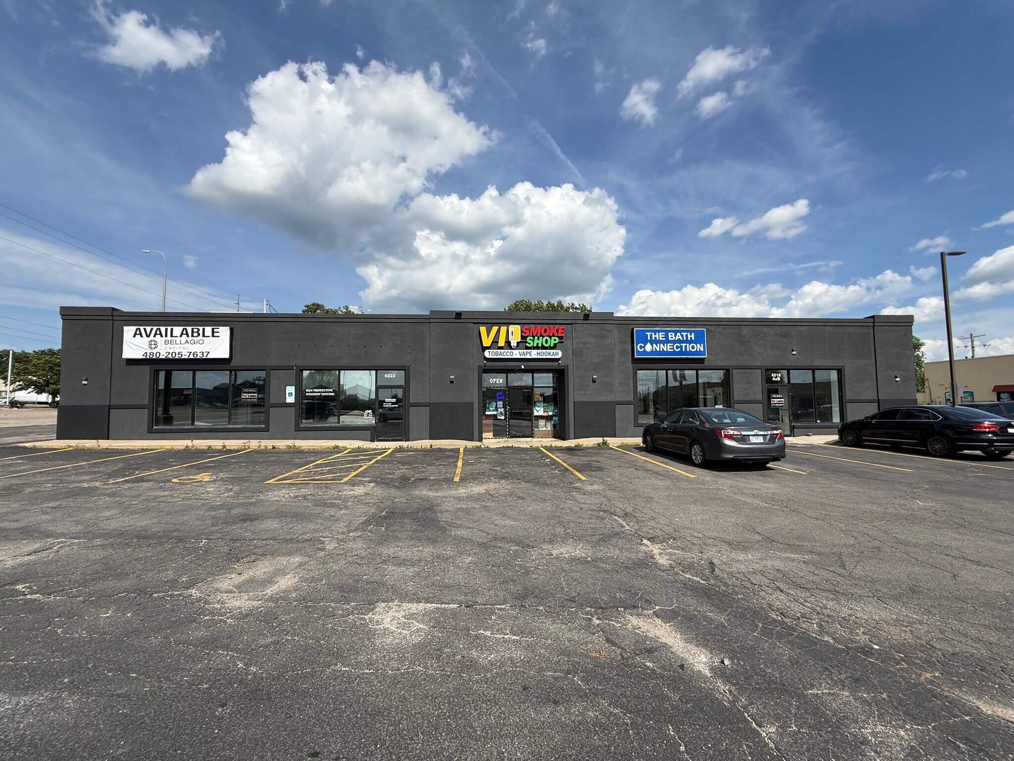 4218 N Sheridan Rd, Peoria, IL à louer Photo principale- Image 1 de 3