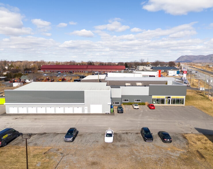 139 Boul Sir-Wilfrid-Laurier, St-Basile-le-Grand, QC à vendre - Photo du bâtiment - Image 3 de 28