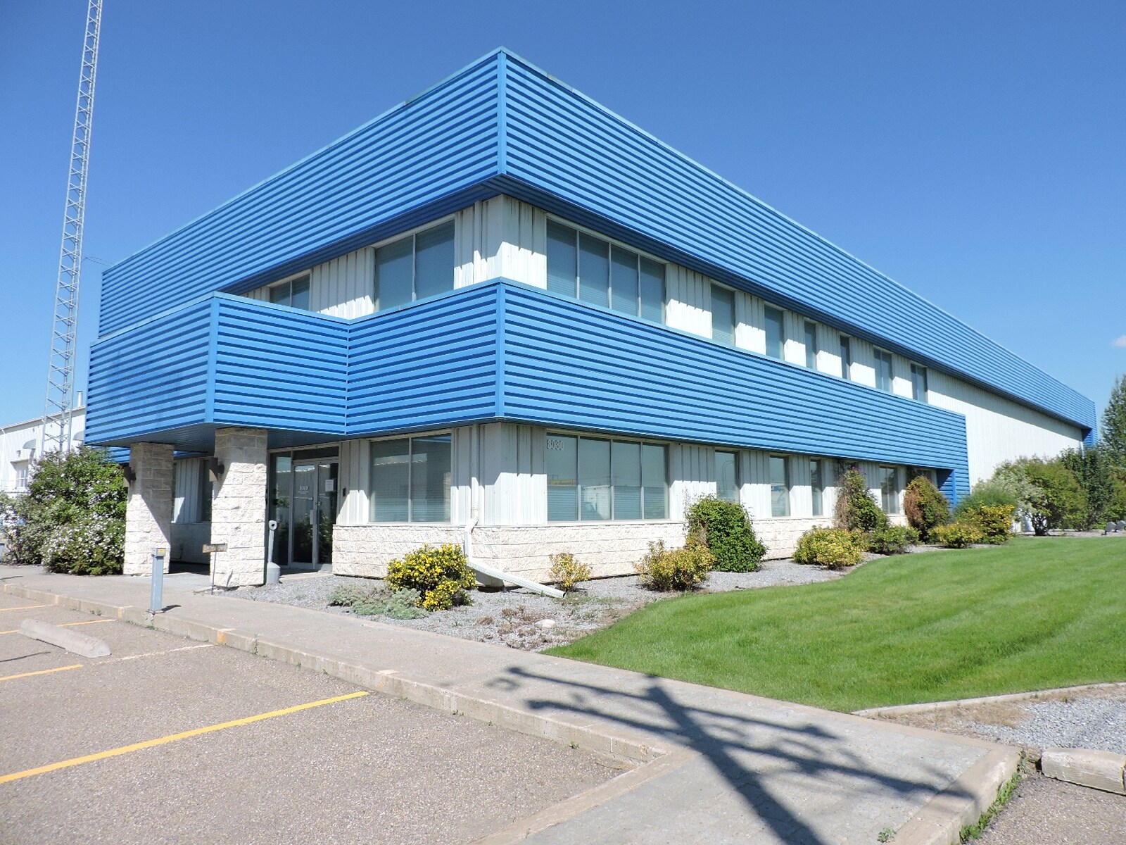 8080 Edgar Industrial Cres, Red Deer, AB for sale Building Photo- Image 1 of 1