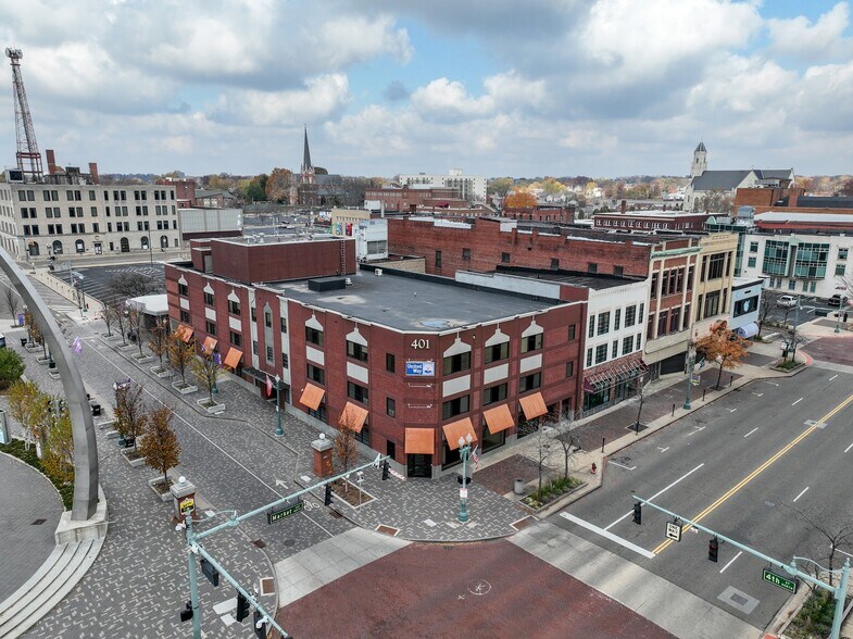 401 Market Ave N, Canton, OH à louer - Aérien - Image 1 de 7