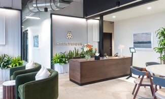 Plus de détails pour 3424 Peachtree Rd NE, Atlanta, GA - Coworking à louer