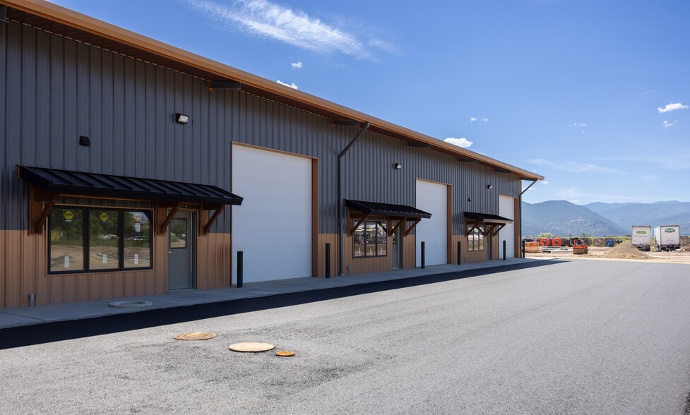 9405 Futurity Dr, Missoula, MT for lease - Building Photo - Image 3 of 15