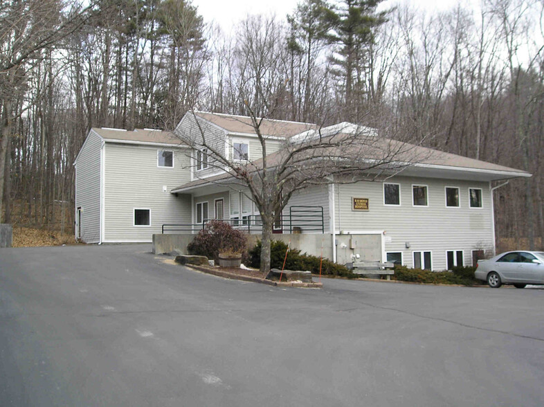 169 Route 27, Raymond, NH for lease - Primary Photo - Image 1 of 22