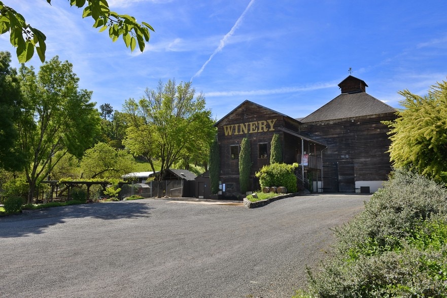 14600 S Highway 101, Hopland, CA for sale - Building Photo - Image 3 of 39