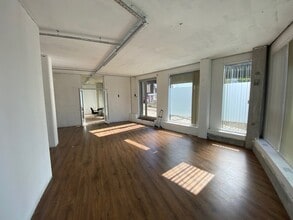 12 High St, London for lease Interior Photo- Image 1 of 5