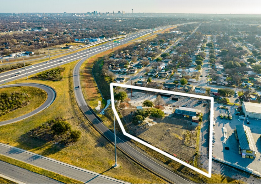 1600 S General Mcmullen Dr, San Antonio, TX à vendre - Aérien - Image 2 de 29