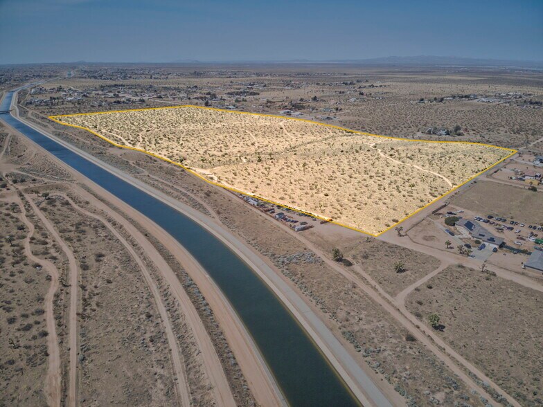 Gross Rd, Phelan, CA à vendre - Photo du bâtiment - Image 2 de 23