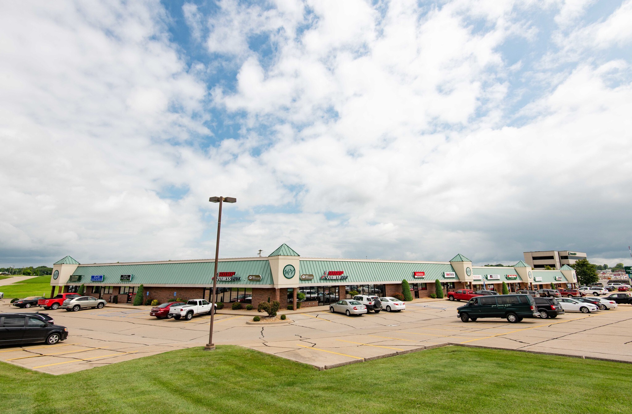 2504 William St, Cape Girardeau, MO for lease Building Photo- Image 1 of 8