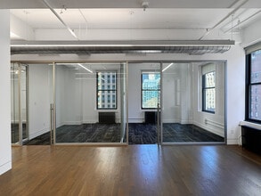 1001 6th Ave, New York, NY à louer Photo intérieure- Image 1 de 11