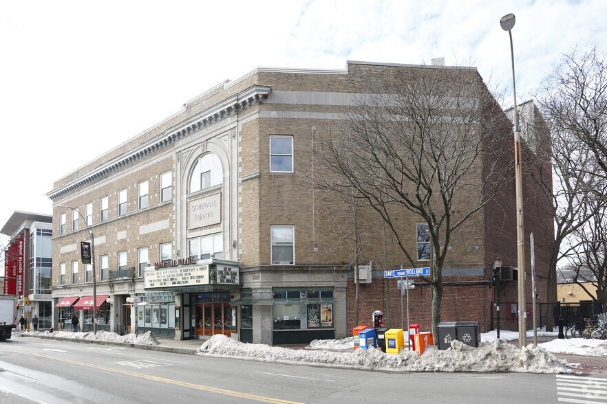 49-55 Davis Sq, Somerville, MA à vendre - Photo du bâtiment - Image 3 de 3