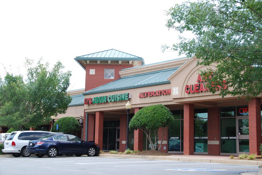 3451 Earnest Barrett Pky, Marietta, GA à louer - Photo principale - Image 1 de 4