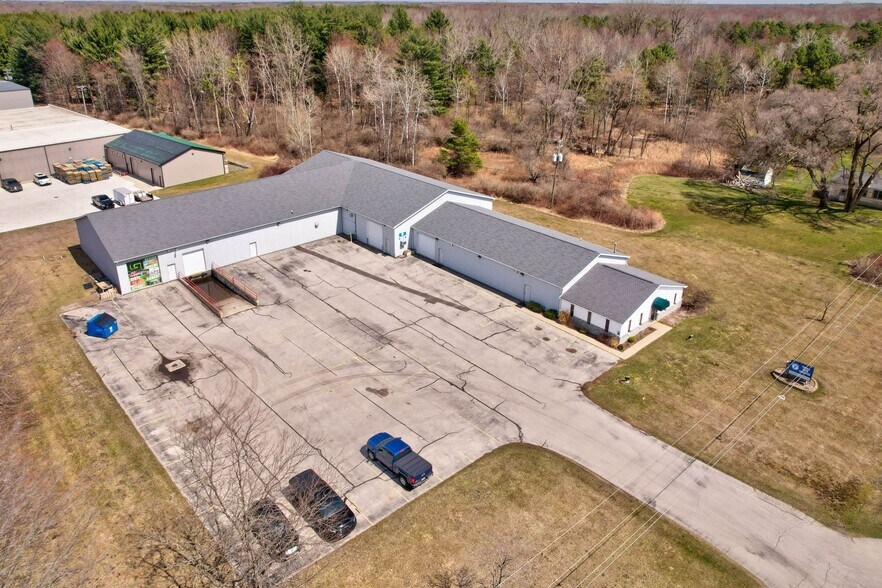 1065 E Huron Ave, Tuscola, MI à vendre - Photo du bâtiment - Image 2 de 6