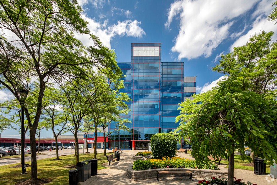 2200-2206 Eglinton Ave E, Toronto, ON à louer - Photo du bâtiment - Image 2 de 6