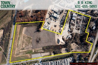 1843 Middle Rd, Calverton, NY - AERIAL  map view - Image1