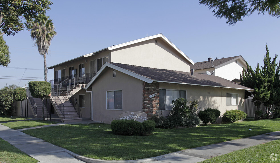 151 W Southgate Ave, Fullerton, CA for sale - Primary Photo - Image 1 of 1