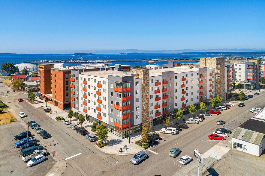 2900 Grand Ave, Everett, WA à louer - Photo du bâtiment - Image 3 de 9