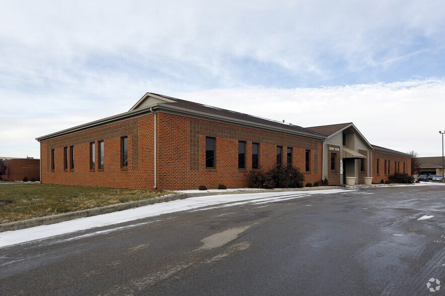 3500-3550 W Fox Ridge Ln, Muncie, IN à louer - Photo du bâtiment - Image 2 de 5