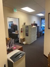 422 W Whittier Blvd, La Habra, CA à louer Photo intérieure- Image 2 de 4