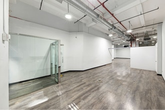 118-120 W 27th St, New York, NY for sale Interior Photo- Image 1 of 5