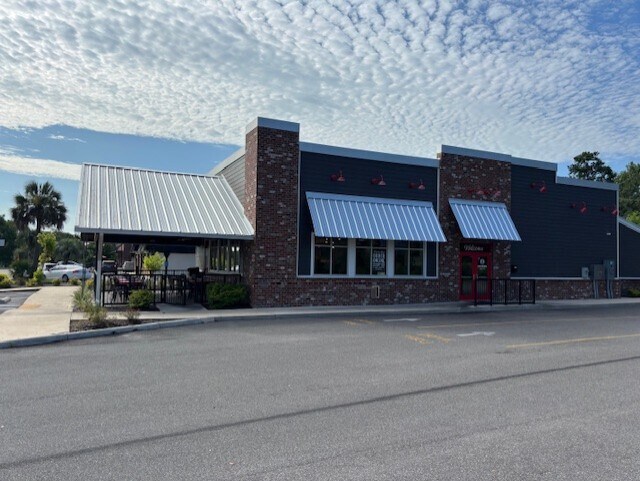 2329 Apalachee Pky, Tallahassee, FL à louer - Photo du bâtiment - Image 2 de 6