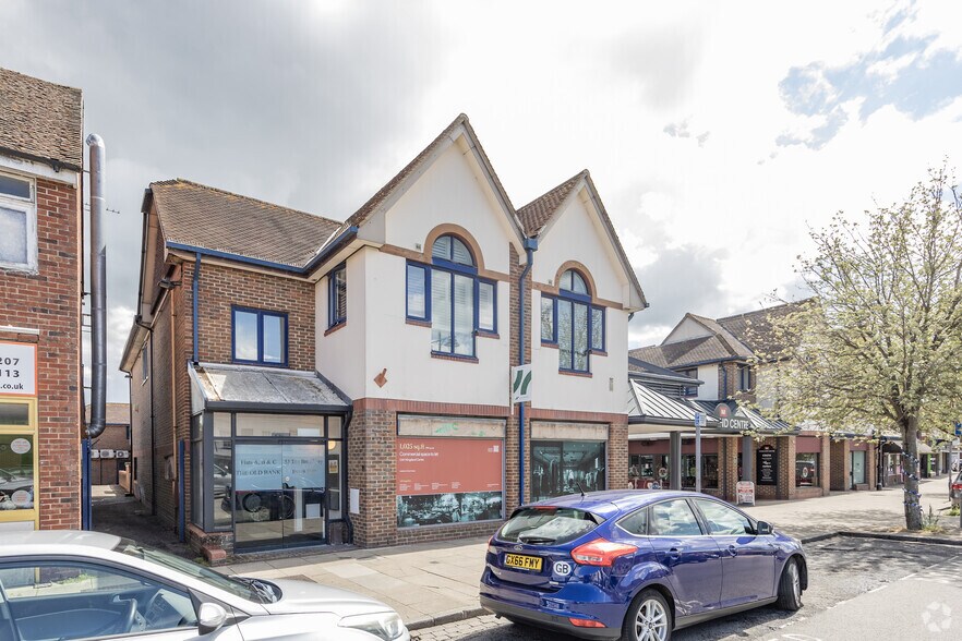 The Broadway, Thatcham à louer - Photo du bâtiment - Image 3 de 4