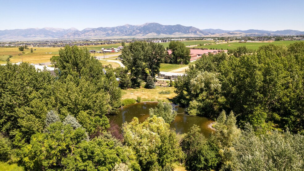 8494 Huffine Ln, Bozeman, MT à vendre - Photo du bâtiment - Image 2 de 15